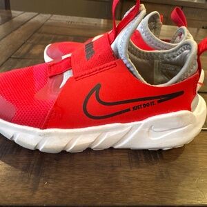 Gently used boys Nike shoes